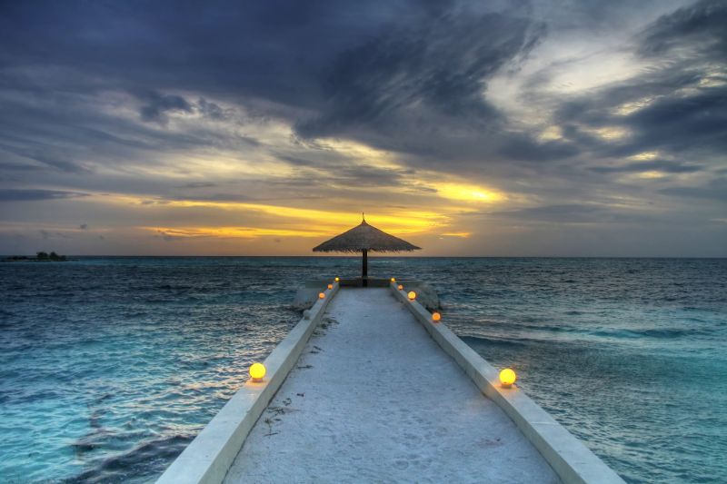 Various Photographers - Maldivian Sunset